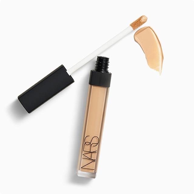 ICONBOX_LP_JANUARY_ENGAGEMENT_PRODUCT_SAINT_JANE_BEAUTY